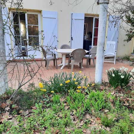 Maison Sur 2000M² D'Espace Vert. Bassan Bagian luar foto